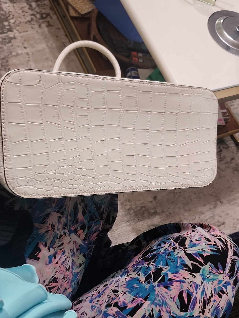 GUESS White Croc-Embossed Dome Satchel - Picture 15 of 16